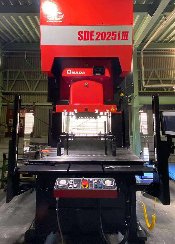 200TON サーボプレス